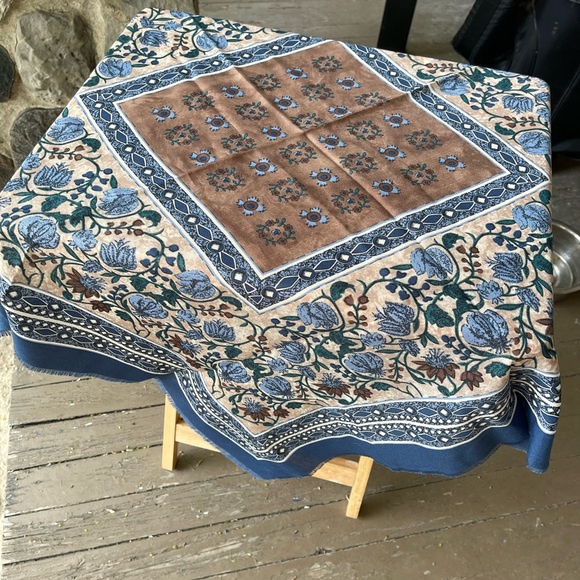 Stratford scarf by Foulard Stratford - Picture 3 of 5